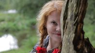 Kirjailija Katja Kettu tunnetaan rehevästä ja runollisesta kielestä