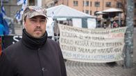 Marco de Wit Suomi ensin mielenosoitus Rautatientorilla.