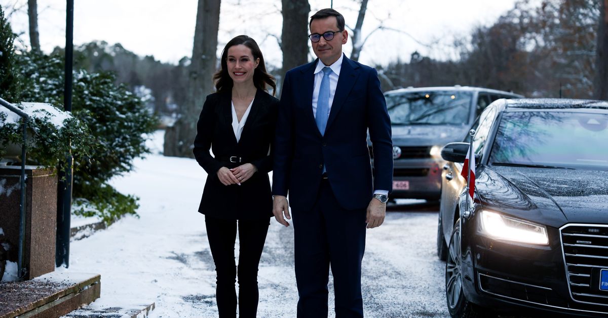 Polish PM: "Use frozen Russian assets to help Ukraine"