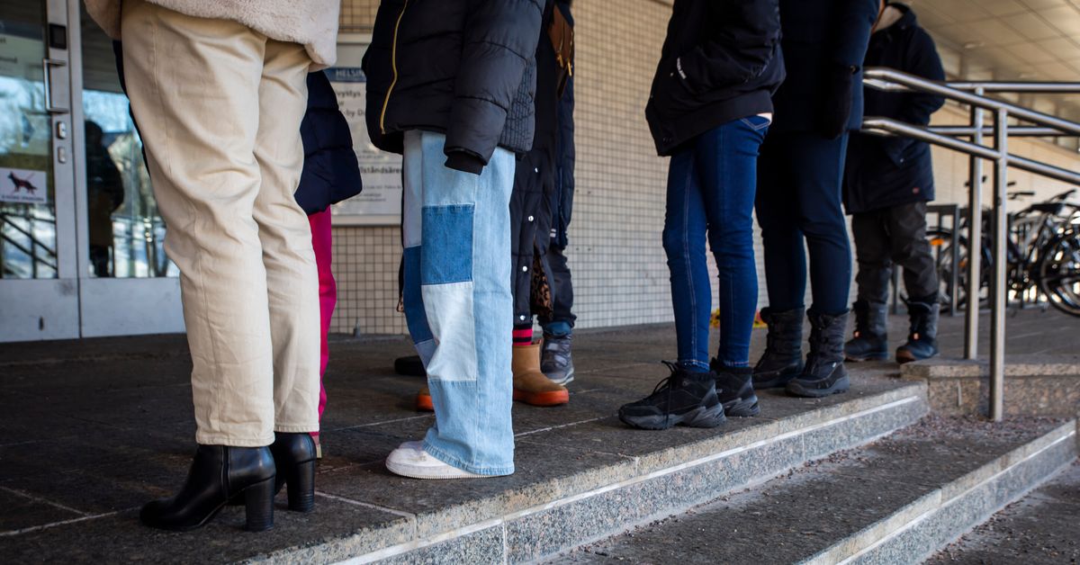 Hundreds of Ukrainians arriving in Finland daily