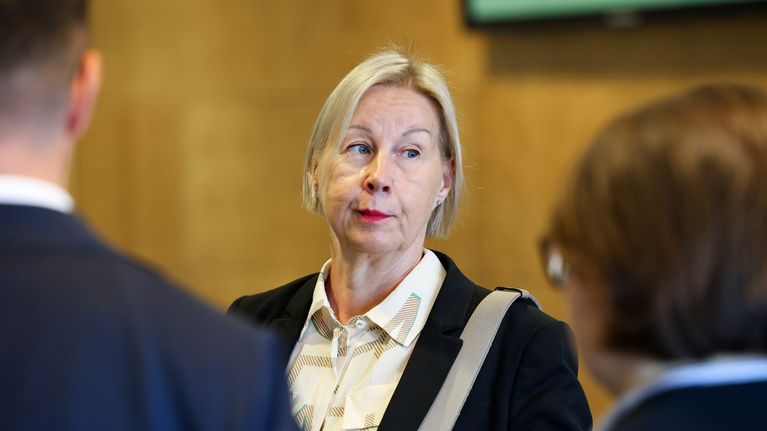 Hovioikeus hylkäsi Katri Kulmunille esiintymiskoulutusta tilanneen ...