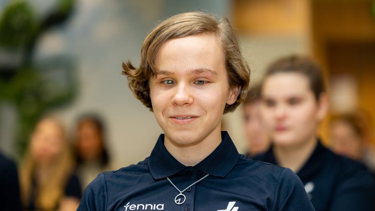 Sokea Ronja Hampf hämmentyi, kun hänelle ehdotettiin eläkkeelle ...
