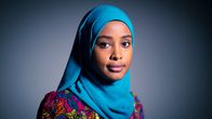 Maryan Abdulkarim henkilökuva studiossa.