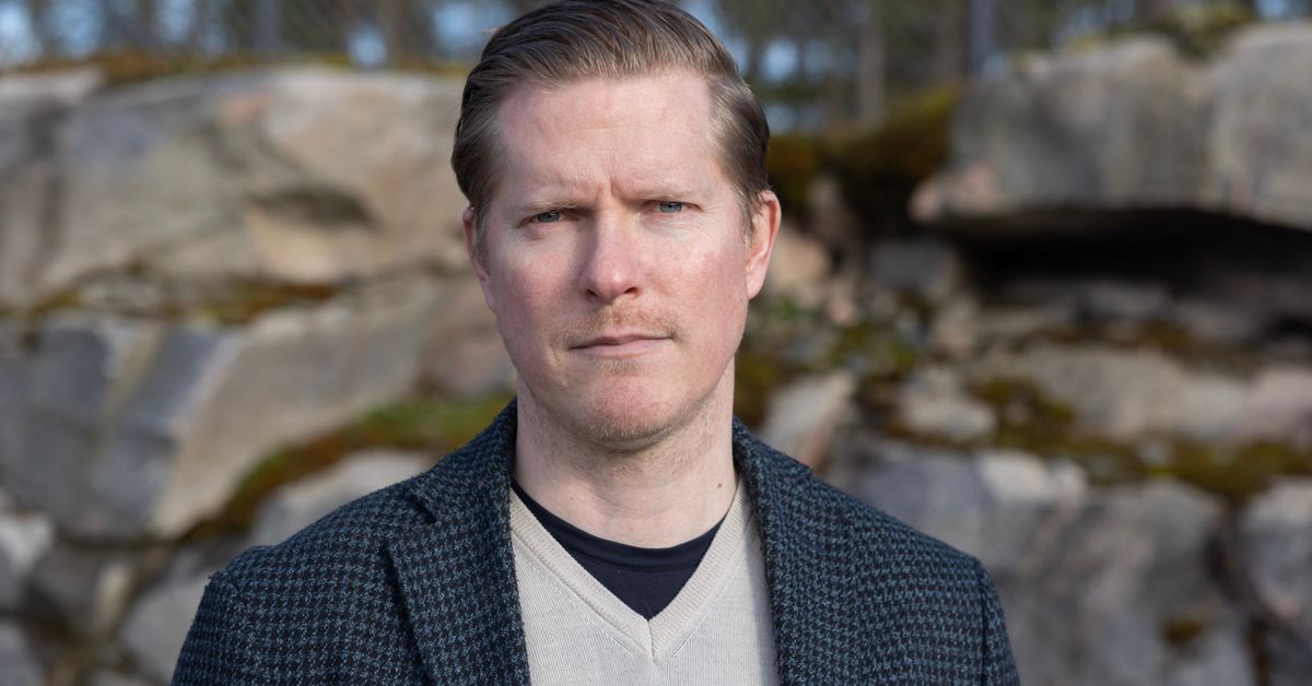 HIFK:n entinen urheilujohtaja Tobias Salmelainen nimitettiin Edmonton Oilersin apulais-GM:ksi