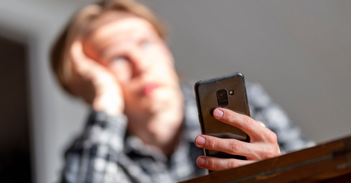 Study: The problem isn't really how long you use your phone, but how often