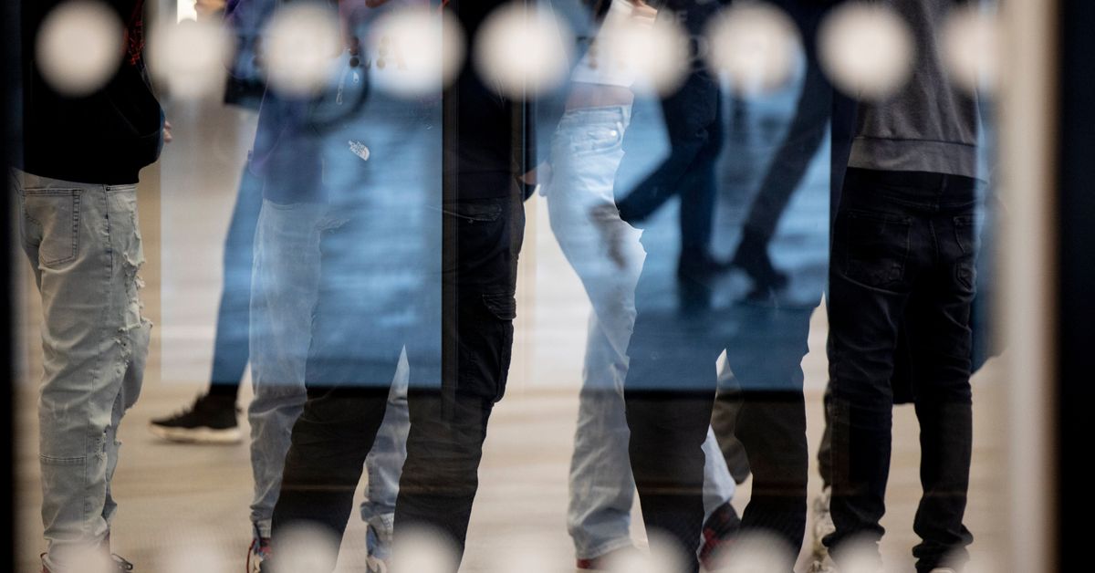 Finnish retailers want to place restraining orders on unruly customers