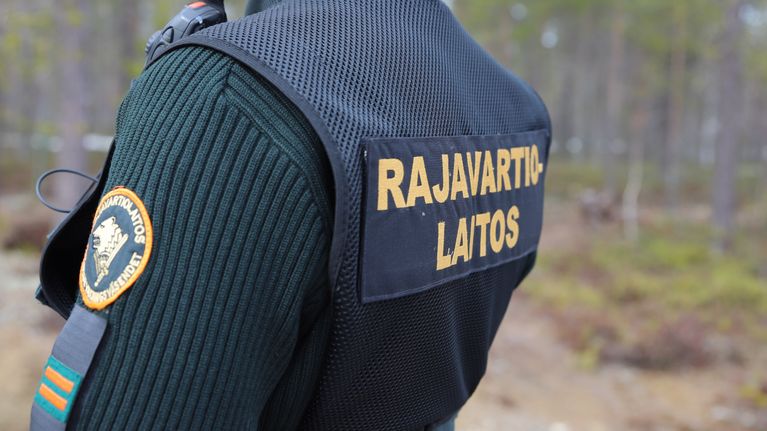 rajavartiosto-otti-kiinni-luvattomasti-it-rajan-ylitt-neen-ihmisen