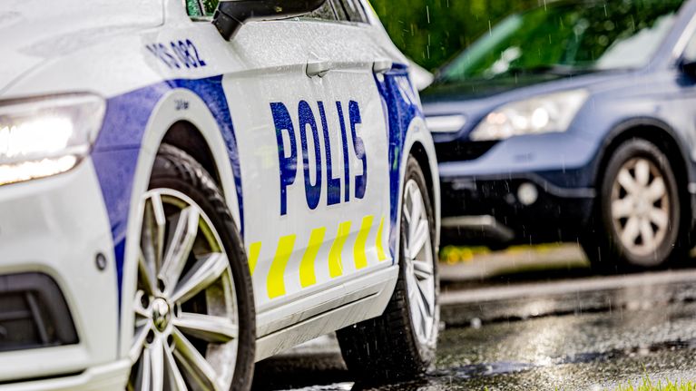 17-vuotiaat-kaahasivat-hurjaa-ylinopeutta-kasitiell-poikkeusluvalla