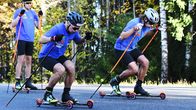 Lauri Vuorinen och Alexander Ståhlberg under en träning med längdlandslaget hösten 2026.