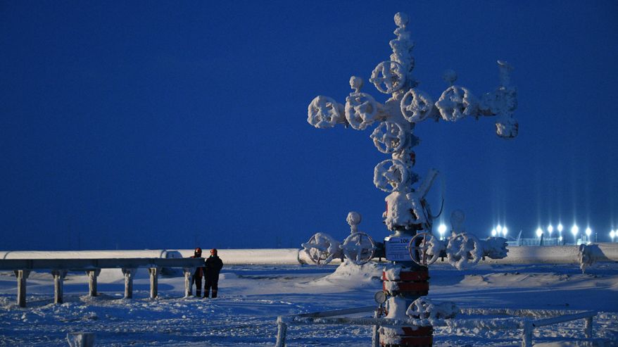 Putken venttiilitorni on kuvattu Novatek-yhtiön LNG-2-kaasukentällä Gydan niemimaalla marraskuussa 2021. 