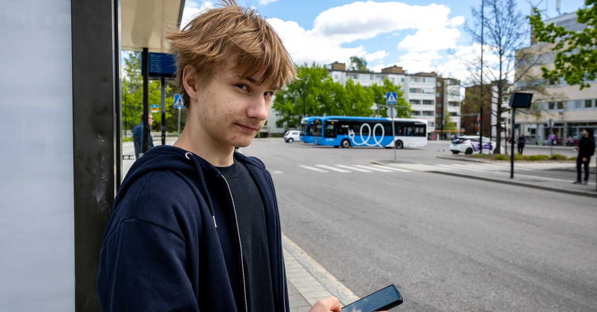 Five seconds costs teen €100 as HSL tightens ticket policy