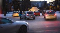 15 minuutin parkkipaikat täyttyvät Jyväskylässä lounasaikaan ja iltapäivästä kun ruokalähetit odottelevat tilauksia.