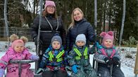 Kuvassa ovat lapset Pihla ja Helmi Jalkanen, Alisa Satilla ja Kalle Rantanen. Perhepäivähoitaja Niina Sikanen ja vanhempi Heidi Jalkanen.