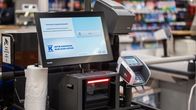 Itsepalvelukassa K-marketissa Kampissa.