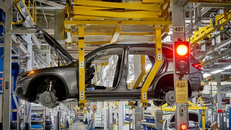 Autotehtaan johtaja Mersu-sopimusten päättymisestä: ”Uudessa ...