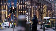 Stockmannin Helsingin keskustan tavaratalo jouluvalaistuksessa, 14.12.2020.