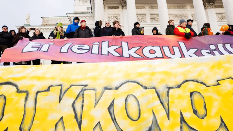 Stop nyt! –mielenosoitus Helsingissä.