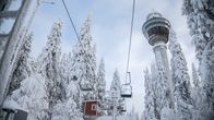 Puijon torni pakkassäässä.