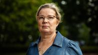 Anna Kukka poseeraa kameralle.