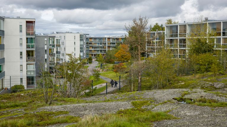 Kerrostaloja Jakomäesä