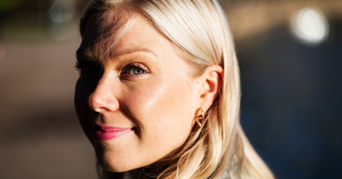 Tuulia Pitkänen julkaisee kirjan kokemuksistaan suomalaisen politiikan taustavaikuttajana ja naisten asemasta
