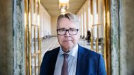 Kristillisdemokraattisen eduskuntaryhmän puheenjohtaja Peter Östman.