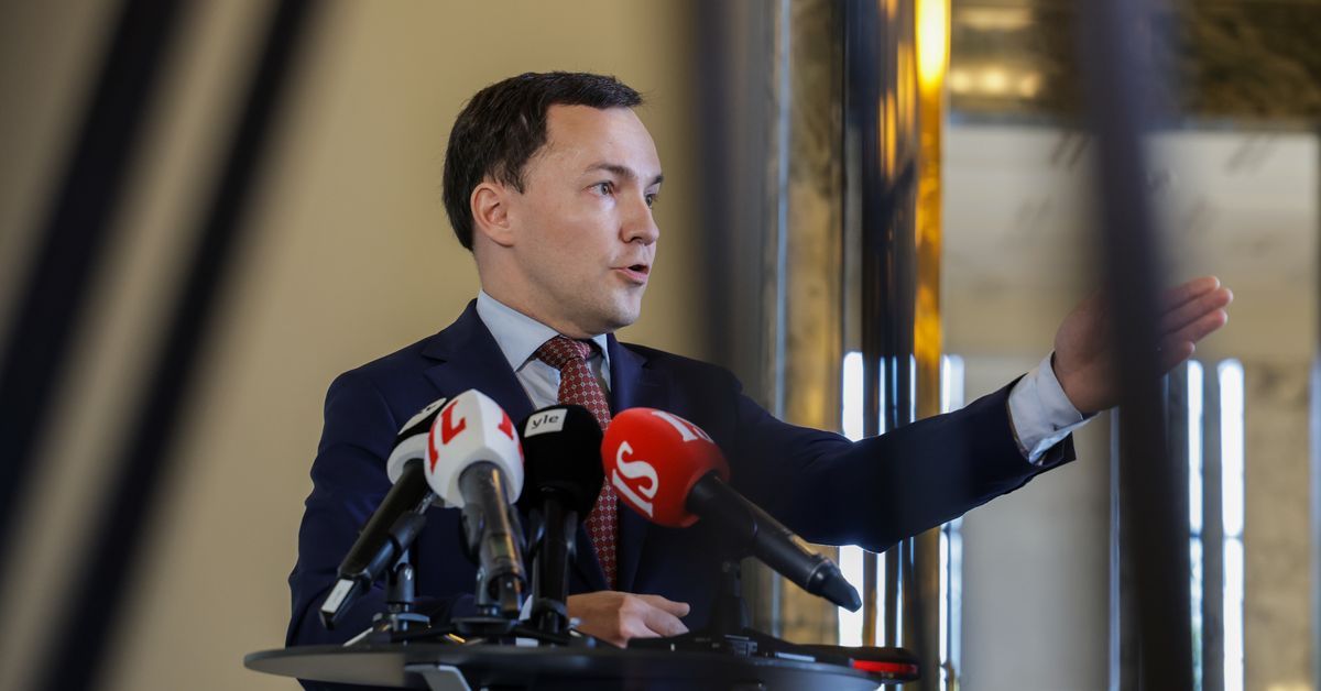 Government rift deepens as coalition partner MPs abstain from Rydman confidence vote