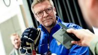 Jukka Jalonen toimittajien haastattelussa. 