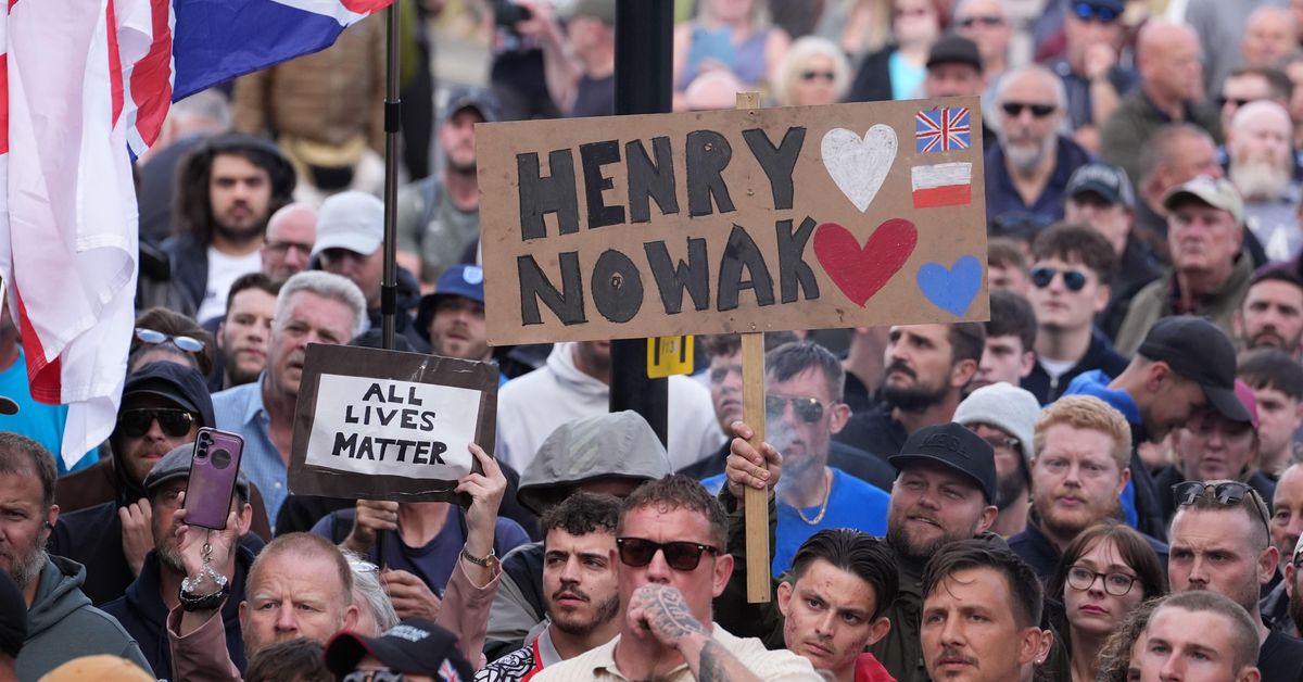 Poliisi pani kuolettavasti puukotetun opiskelijan käsirautoihin Britanniassa – herättänyt maassa valtavaa keskustelua
