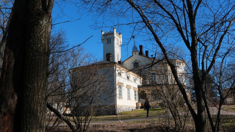 Tali gård.
