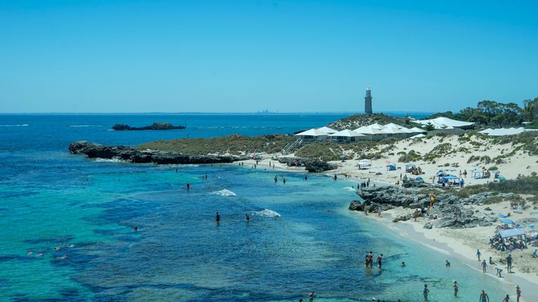 Uimaranta Rottnest Islandilla Perthin edustalla Länsi-Australiassa.