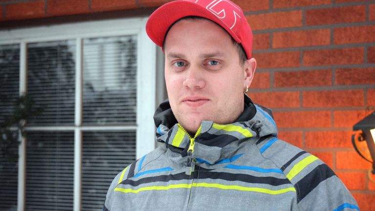 Linda och Sami: ”Vår pojke föddes med hjärnskador vid Borgå bb ...