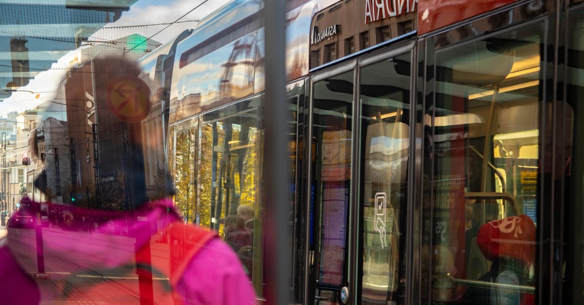 Sähkövika estää ratikan kulun Tampereen keskustassa