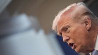 Donald Trump lähikuvassa.