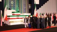Iranin hengelliset johtajat vierailivat surmatun ajatollahin Ali Khamenein arkun luona ennen tämän valtiollisia hautajaisia 3. heinäkuuta.