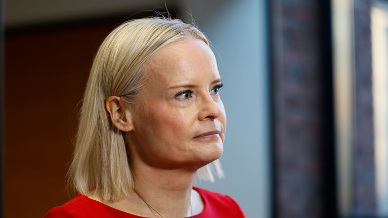 Henkilökuvassa Riikka Purra.
