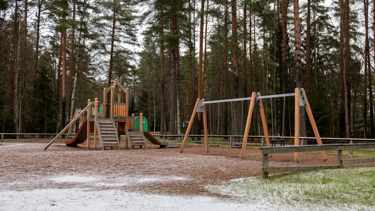 Kouvolan Urheilupuiston leikkipaikka.