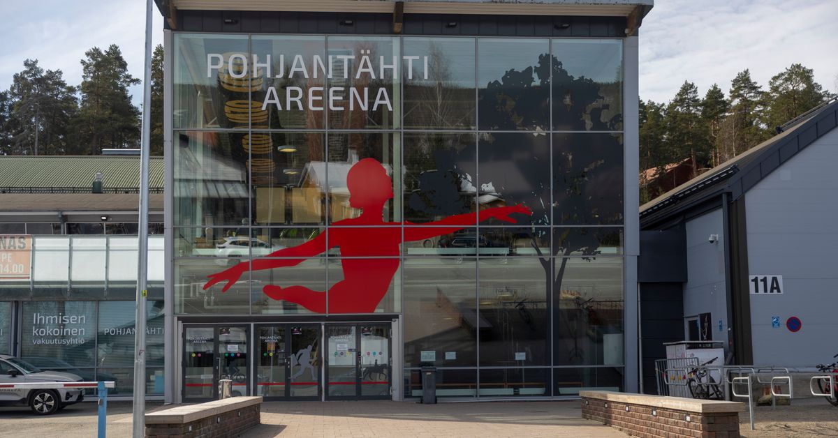 HPK:n kotihalli Rinkelinmäellä kaipaa kipeästi remonttia Hämeenlinnassa ...