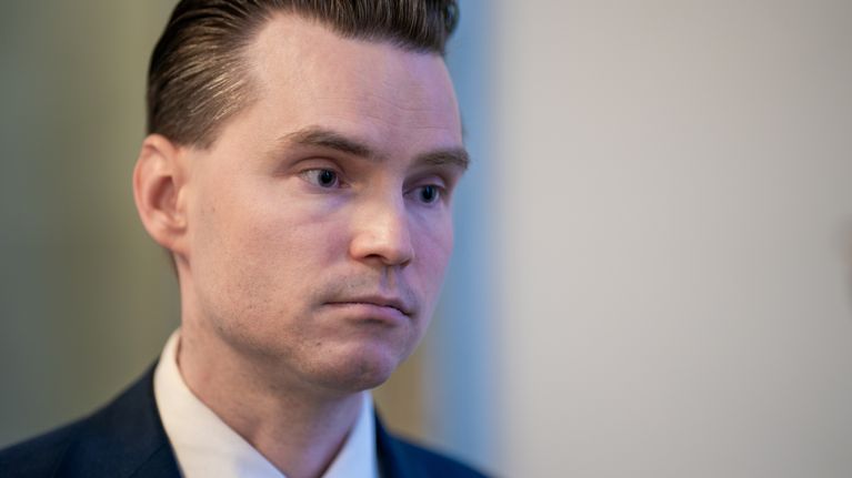 Puolustusvaliokunnan puheenjohtaja, kansanedustaja Heikki Autto. 