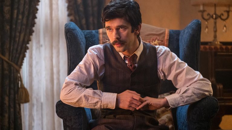 Den vuxne Michael Banks (Ben Whishaw).