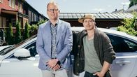 Sarjan yleiskuva. Kuvassa Tommi (Antti Luusuaniemi) ja Juhis (Kari Ketonen)  Yle Kuvapalvelu