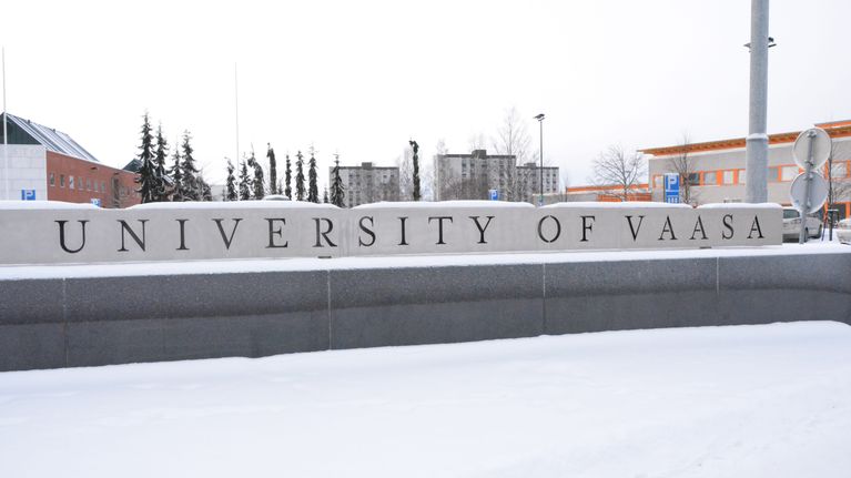 Vaasan yliopiston muutamat venäläisopiskelijat saavat suorittaa ...