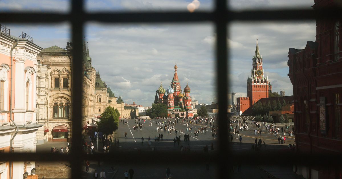 Russia experts question continued eastern border closure