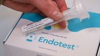 endometrioosisylkitesti pöydällä