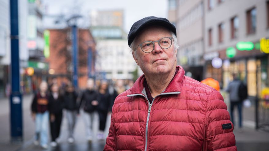 Kalevi Korpi Jyväskylän keskustassa.