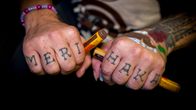 Mikko Viljakainen, Vilunki 3000 rystysiin on tatuoitu Merihaka teksti