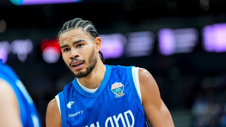 Olivier Nkamhoua koripallon EM-kisoissa 2025.
