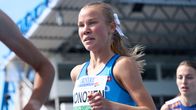 Ilona Mononen juoksee nuorten EM-kisoissa.