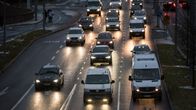 Aamuruuhka, Etelä-Haaga, Vihdintie, autojen valot, ruuhka, syksy, talvi, sade
