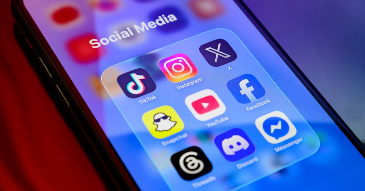 Meta Faces Massive US Trial Over Addictive Youth Features